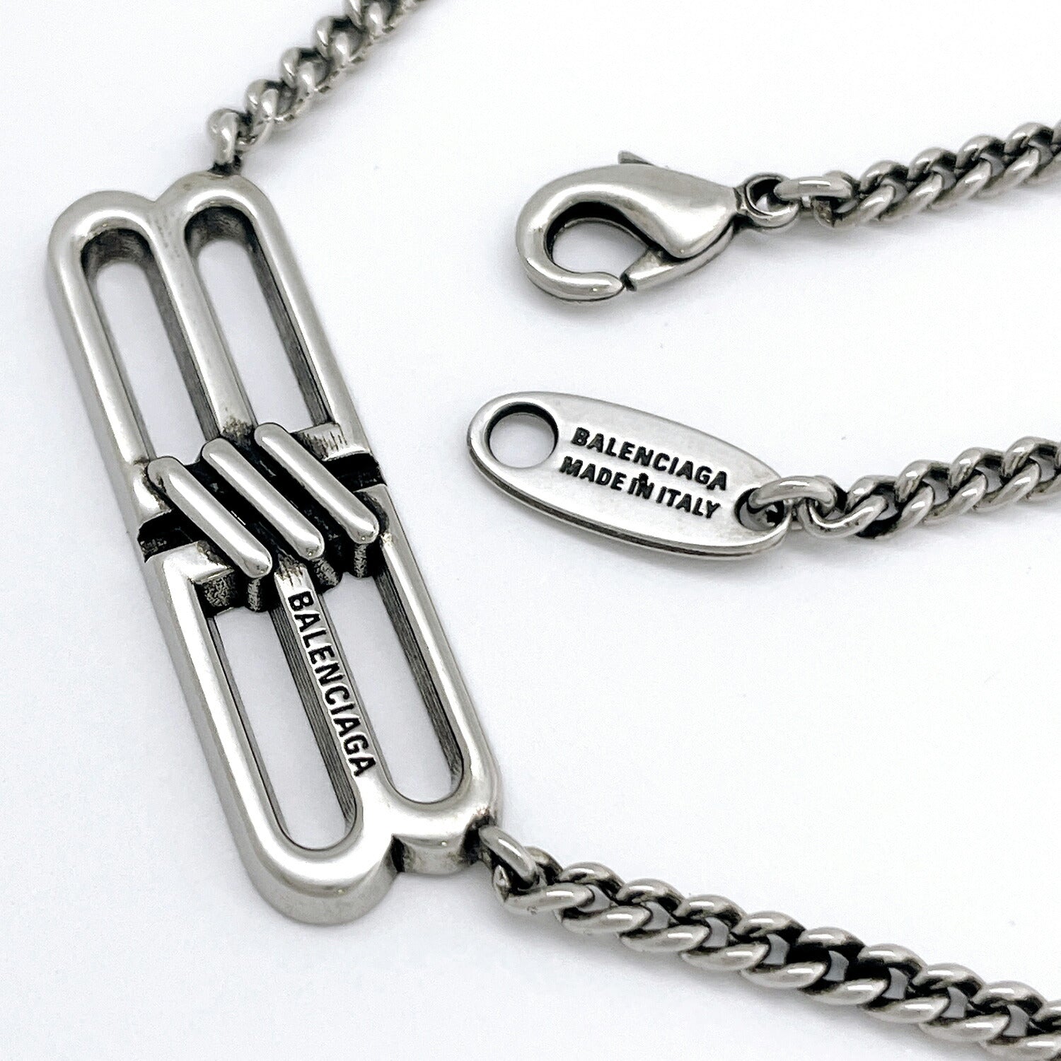 バレンシアガ BALENCIAGA 696223 TZ99I 0911 BBアイコン ネックレス ペンダント アンティークシルバー レディース メンズ ユニセックス アクセサリー ANBC00011L