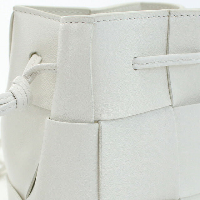 ボッテガ・ヴェネタ 斜め掛け ショルダーバッグ レディース ブランド BOTTEGA VENETA イタリア 680217 ホワイト系 バッグ BOT680217021
