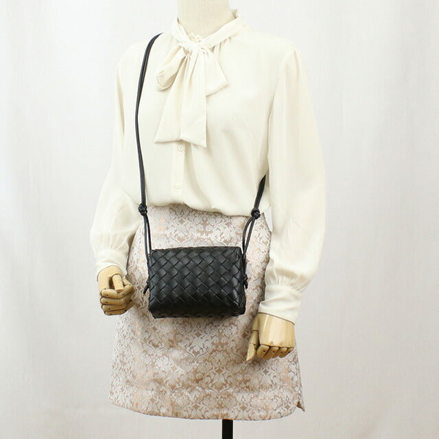 ボッテガ・ヴェネタ 斜め掛け ショルダーバッグ レディース ブランド BOTTEGA VENETA イタリア 680254 ブラック バッグ BOT680254011