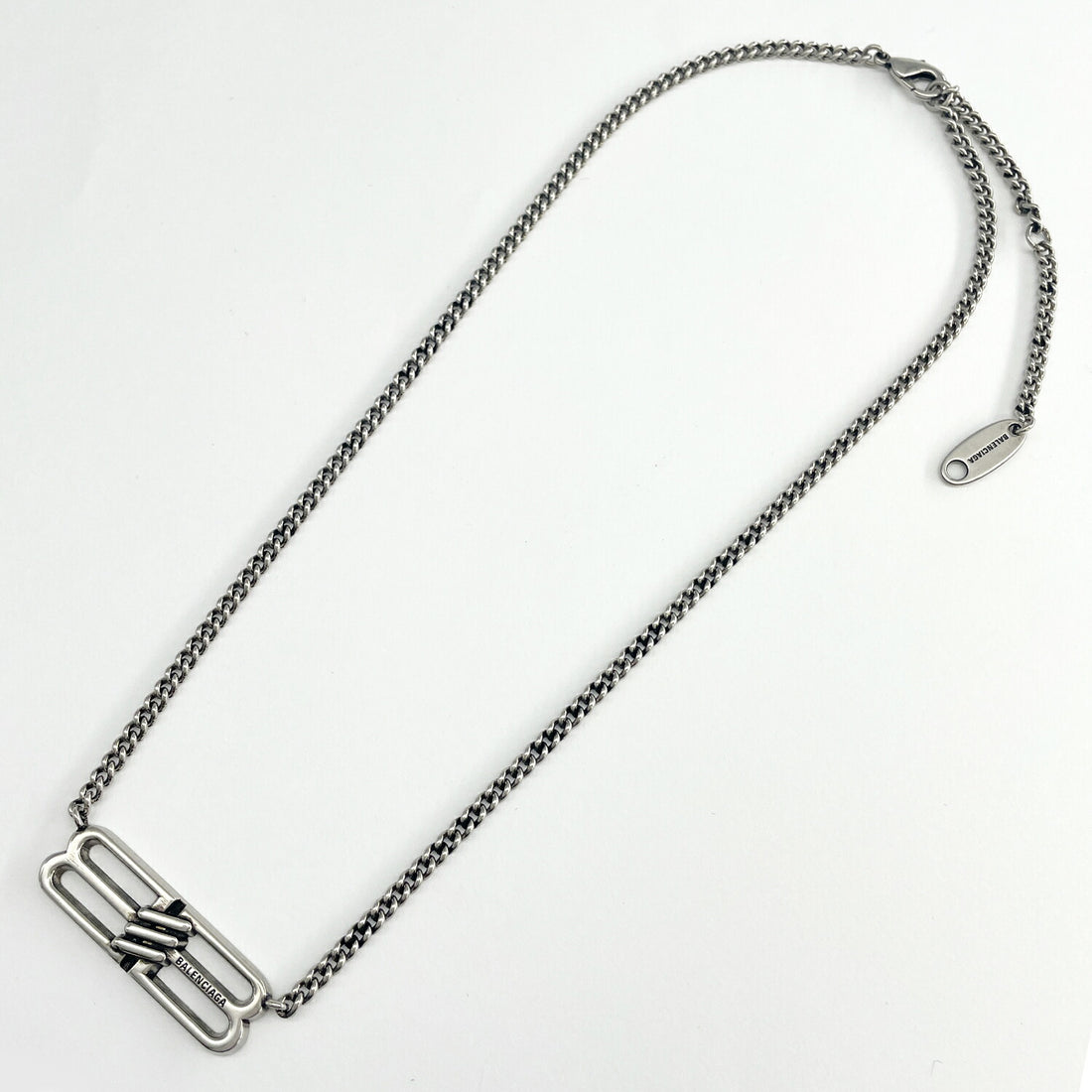 バレンシアガ BALENCIAGA 696223 TZ99I 0911 BBアイコン ネックレス ペンダント アンティークシルバー レディース メンズ ユニセックス アクセサリー ANBC00011L