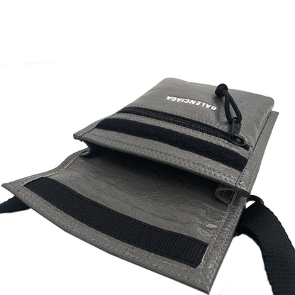 バレンシアガ BALENCIAGA 655982 1VG7X 1404 エクスプローラー ショルダーバッグ クロスボディ ダークグレー メンズ ユニセックス BBBC00062M