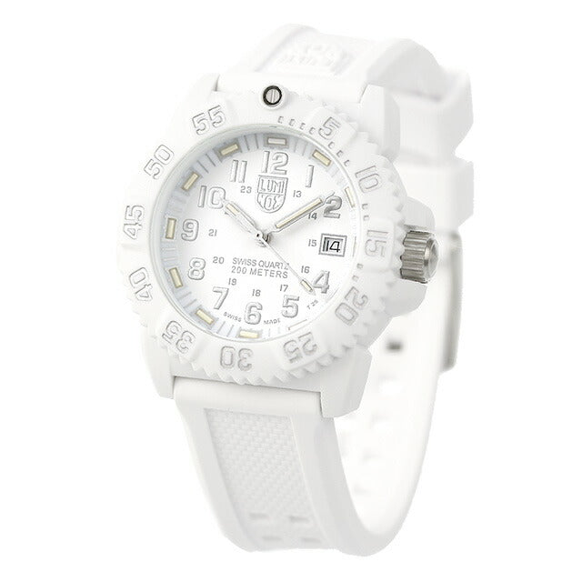 Luminox Navy Shields Snow Patrol 7057.白色熄灭品牌女士L7057WO