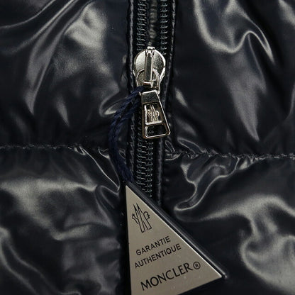 Moncler其他外部婴儿品牌Moncler共和国1C51120海军时尚选择MON1C51120A