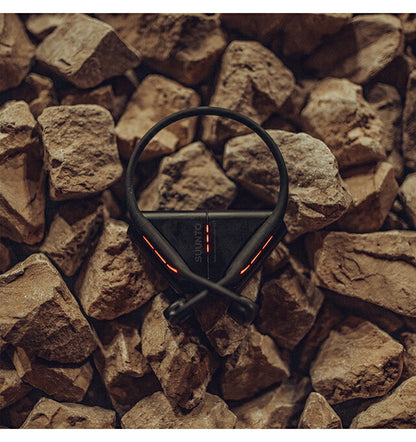 スント Suunto Wing Black 充電式クォーツ ヘッドホン ブランド メンズ レディース スントアクセサリー イヤホン チタン Bluetooth SUUNTO SS050942000 SS050942000